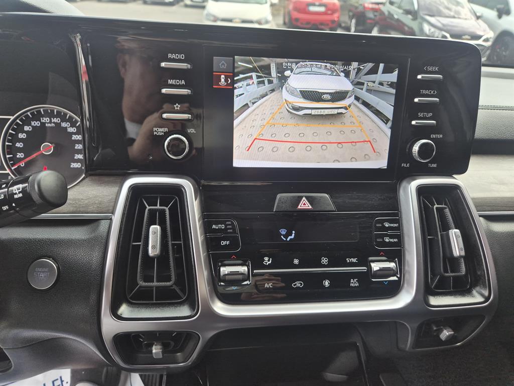 KIA Sorento - Vista 10