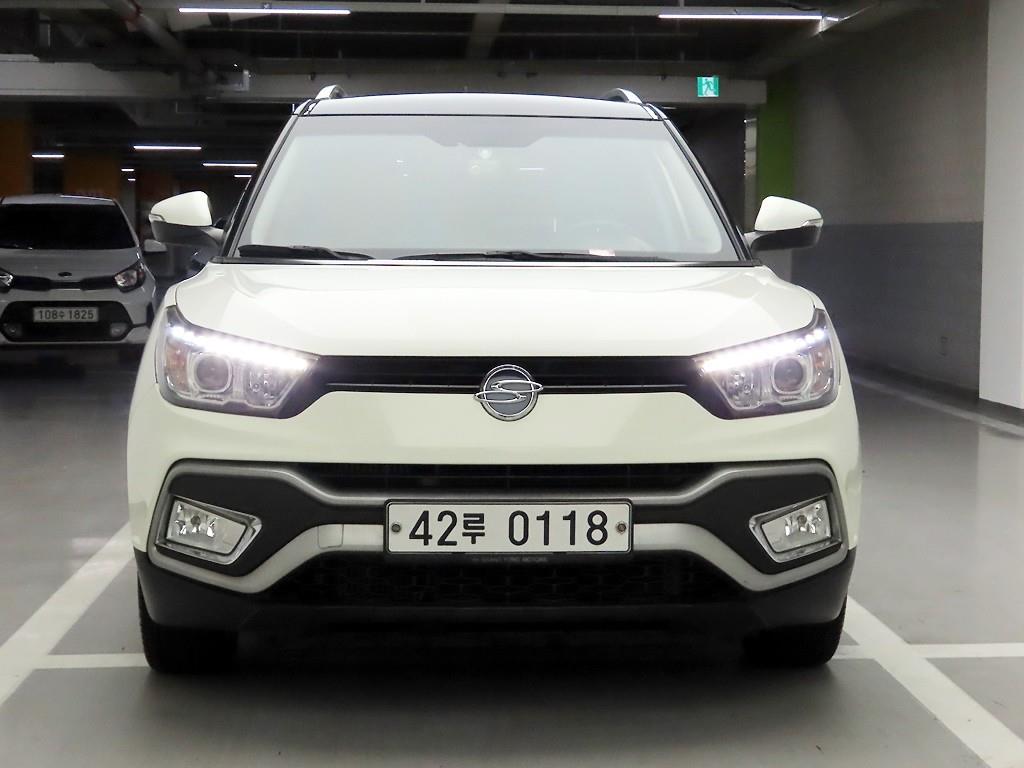 Ssangyong Tivoli 2016 Blanco - Importación desde Corea - HF Imports Iquique - Foto 1
