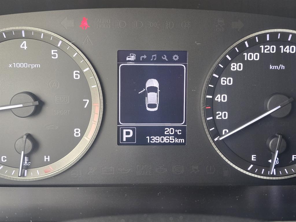 HYUNDAI Sonata - Vista 7