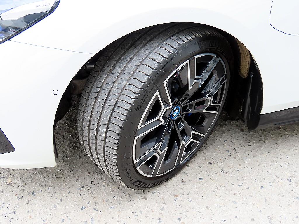 BMW 5 Series 2025 Blanco - Importación desde Corea - HF Imports Iquique - Foto 20