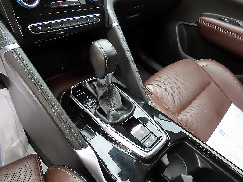 SAMSUNG QM6 - Vista 10