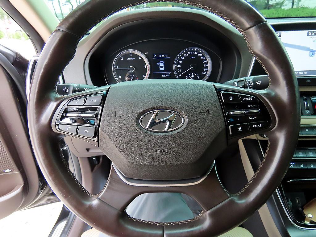 HYUNDAI Grandeur - Vista 8