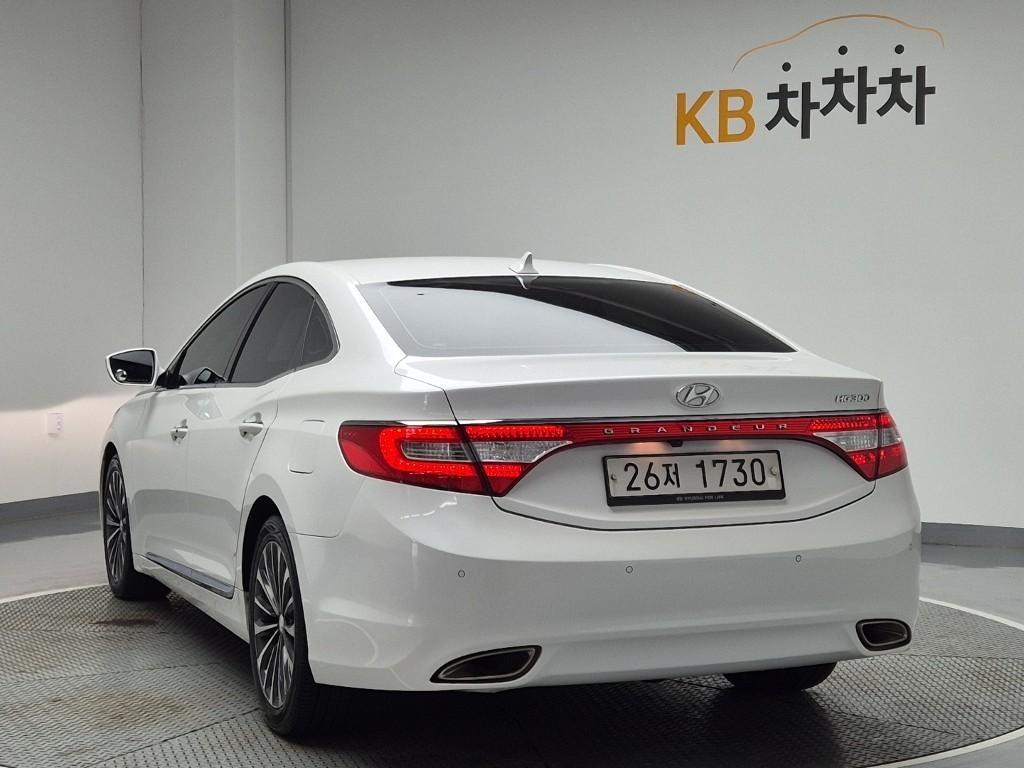 HYUNDAI Grandeur - Vista 2