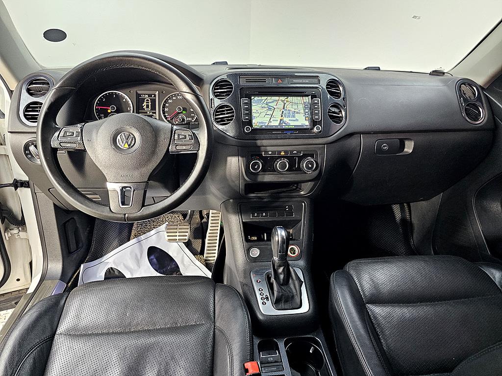 Volkswagen Tiguan - Vista 5