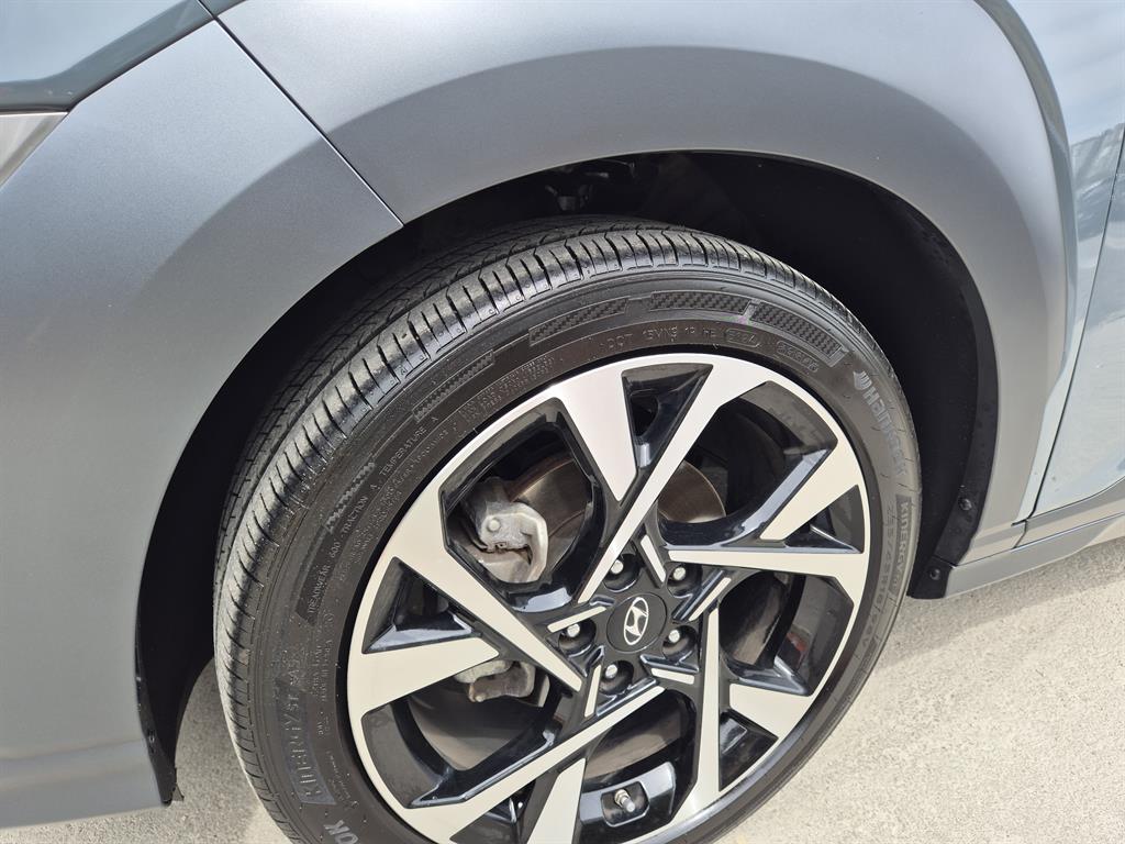 HYUNDAI Kona - Vista 12