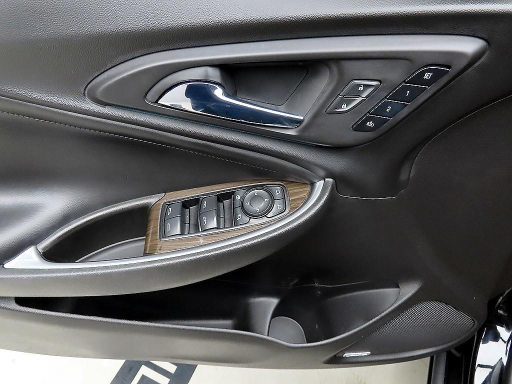 Chevrolet Malibu - Vista 11