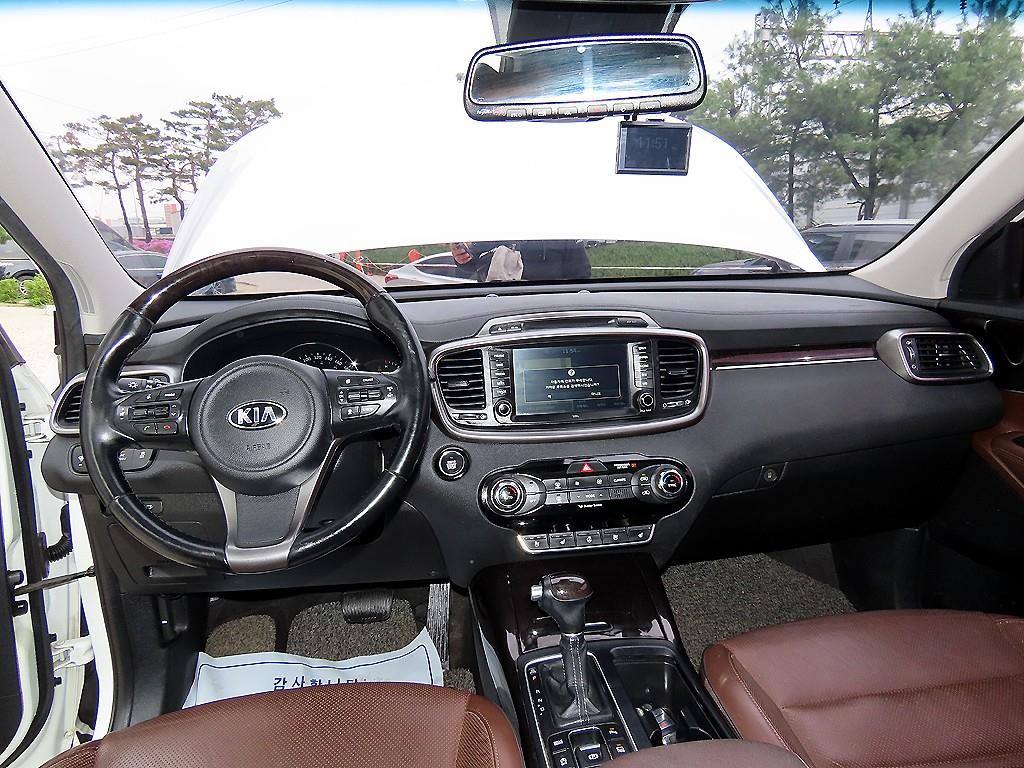 KIA Sorento - Vista 7