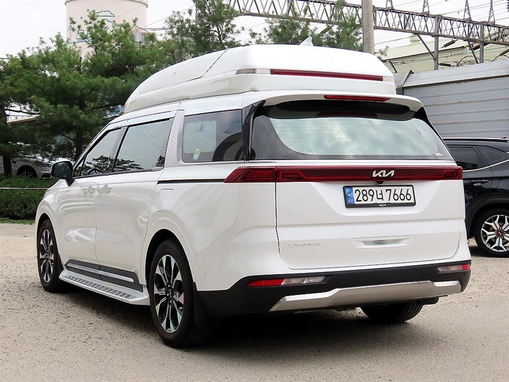 KIA Carnival - Vista 3