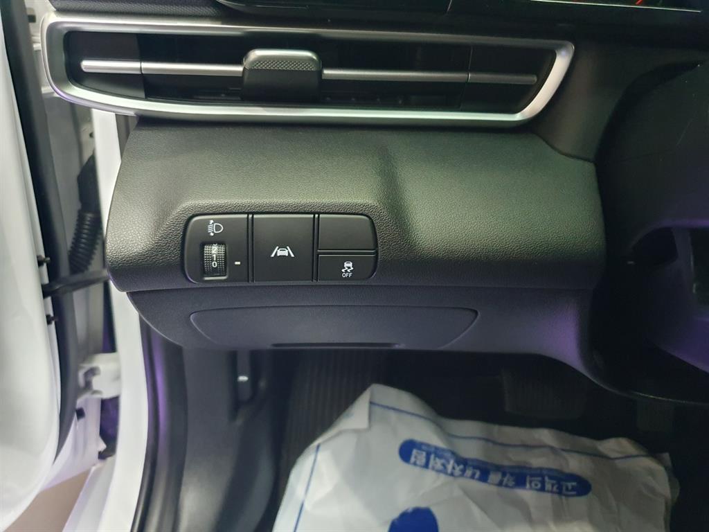 HYUNDAI Avante 2021 Blanco - Importación desde Corea - HF Imports Iquique - Foto 13