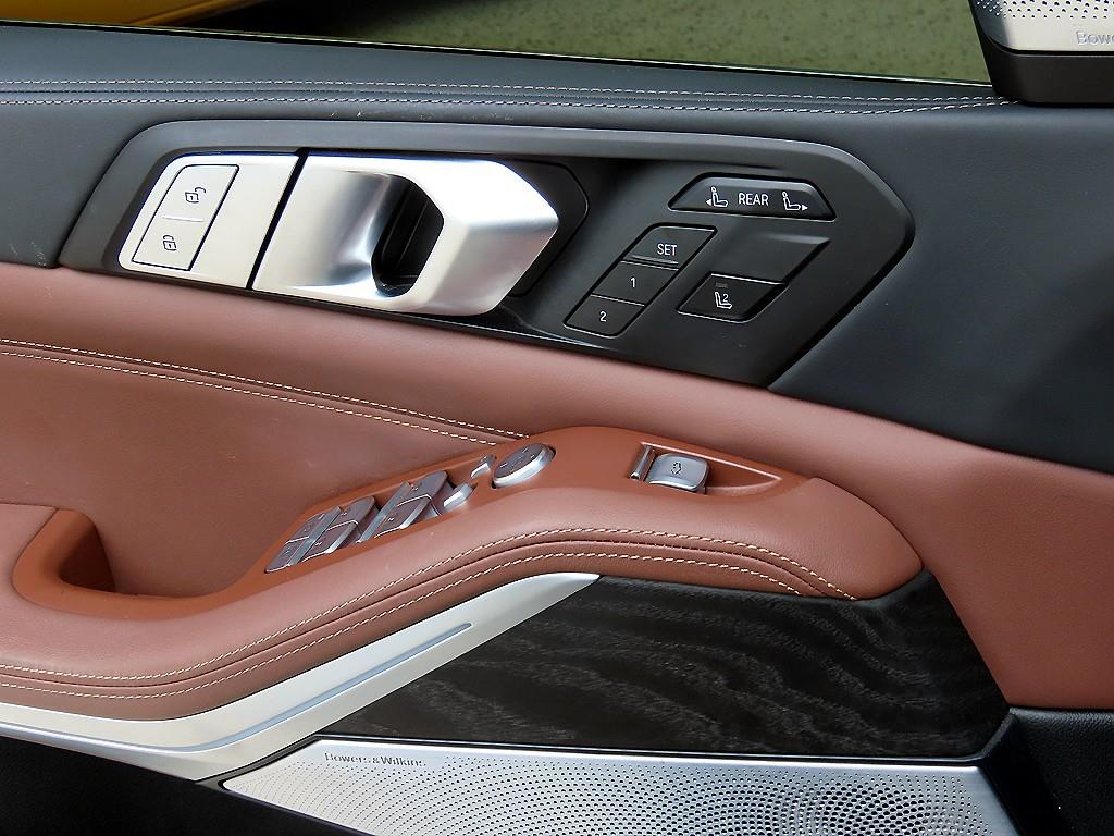 BMW X7 - Vista 12
