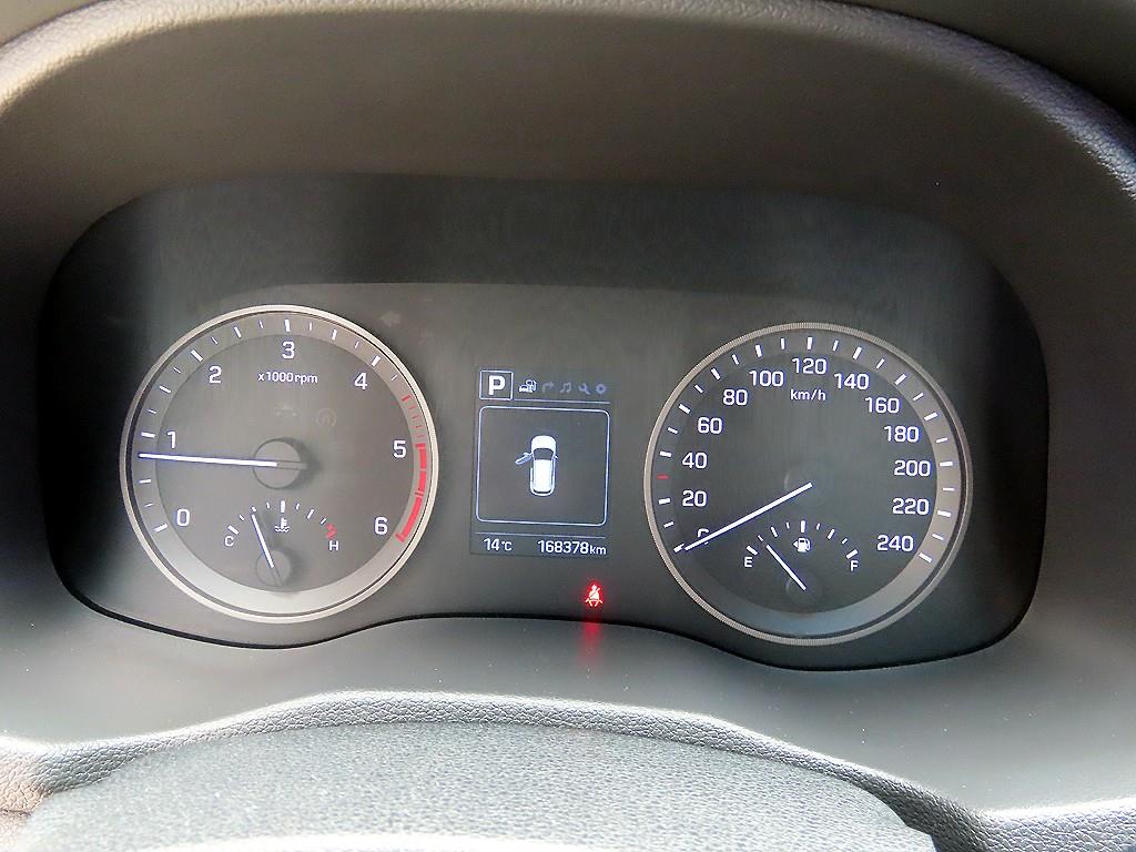 HYUNDAI Tucson - Vista 9