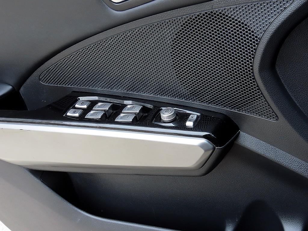 Ssangyong Tivoli - Vista 11