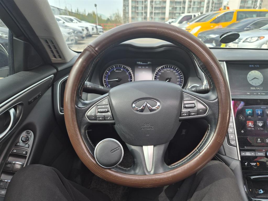 Infiniti Q - Vista 7