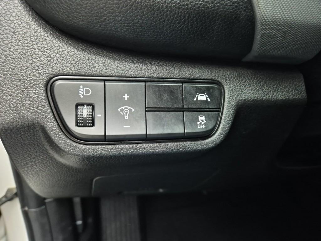 KIA Seltos 2023 Blanco - Importación desde Corea - HF Imports Iquique - Foto 17