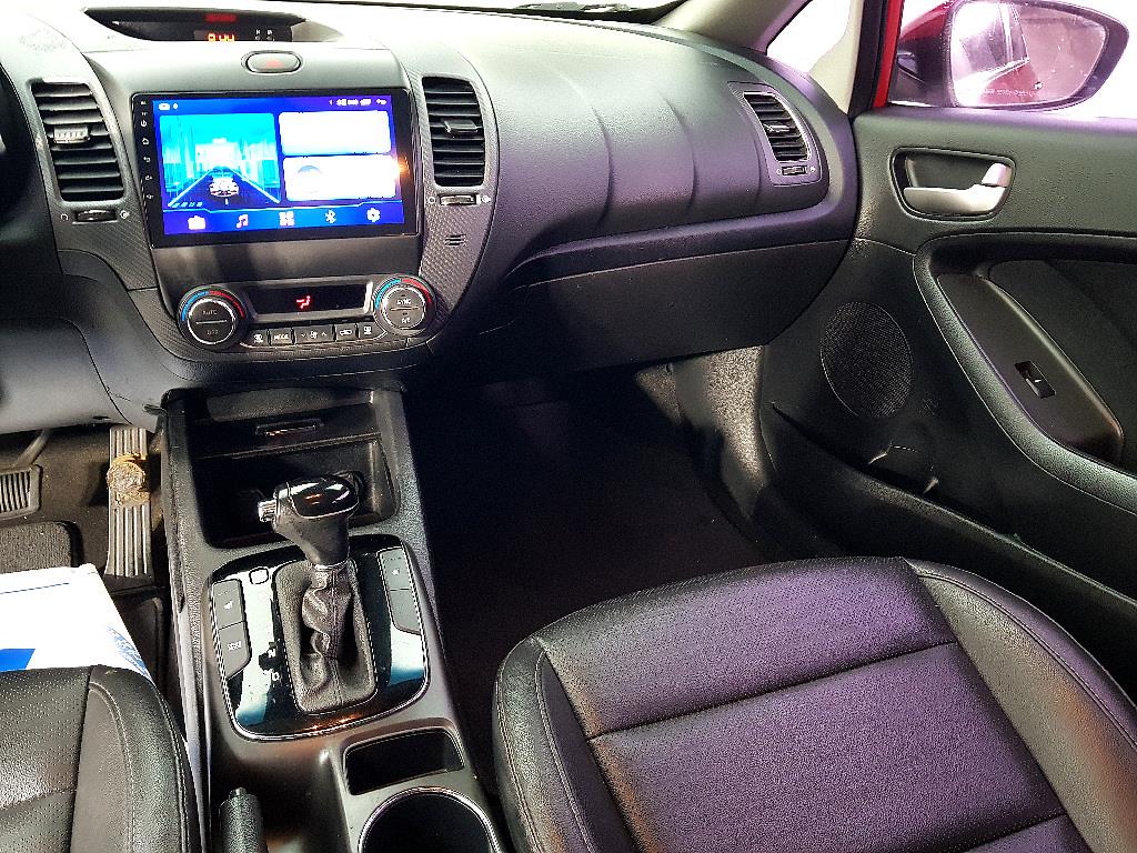 KIA K3 - Vista 10