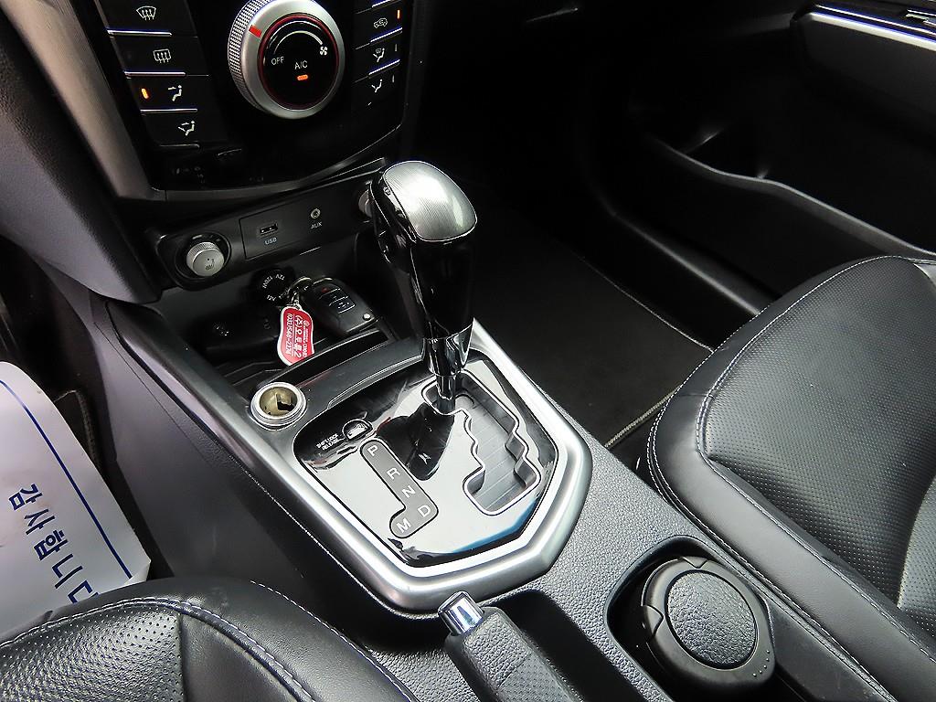 Ssangyong Tivoli - Vista 10