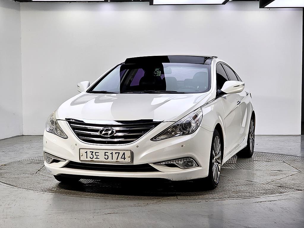 HYUNDAI Sonata - Vista 2