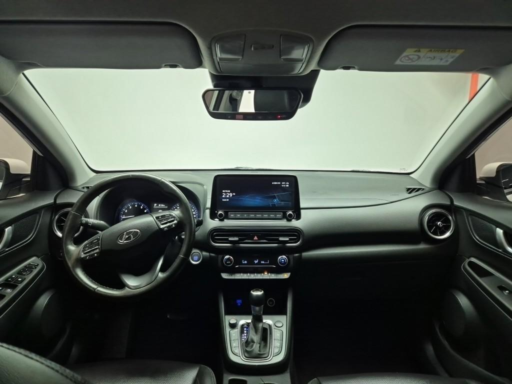 HYUNDAI Kona - Vista 7