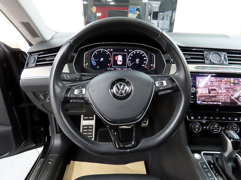 Volkswagen Arteon - Vista 9