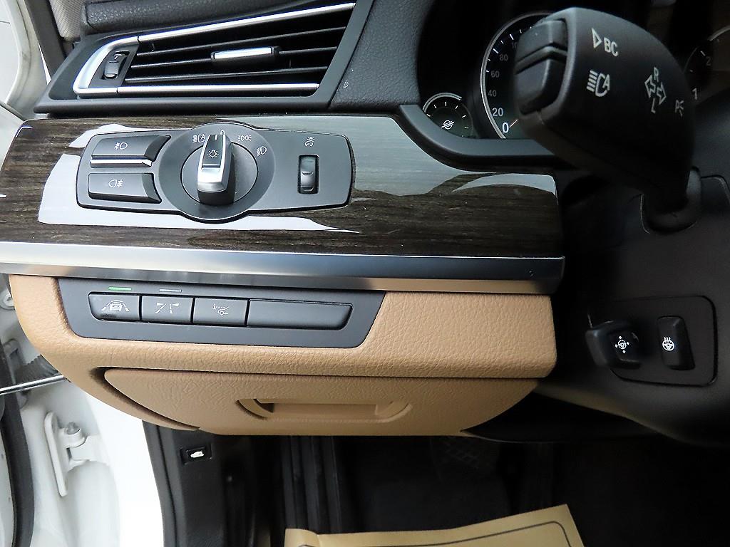 BMW 7 Series - Vista 12