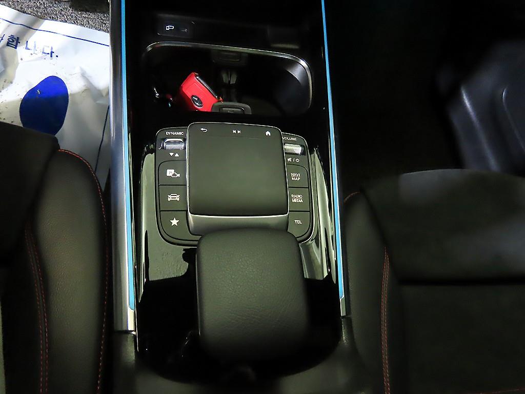 Mercedes Benz GLA Class 2020 Gris - Importación desde Corea - HF Imports Iquique - Foto 13