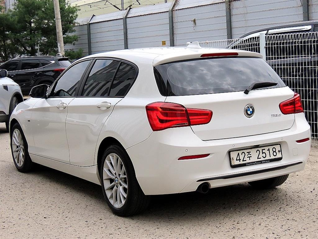 BMW 1 series - Vista 3
