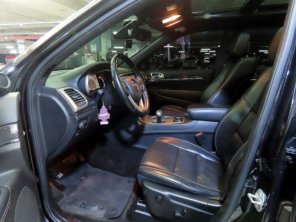 Jeep Cherokee - Vista 6