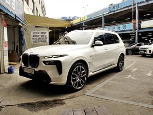 BMW X7 - Vista 4