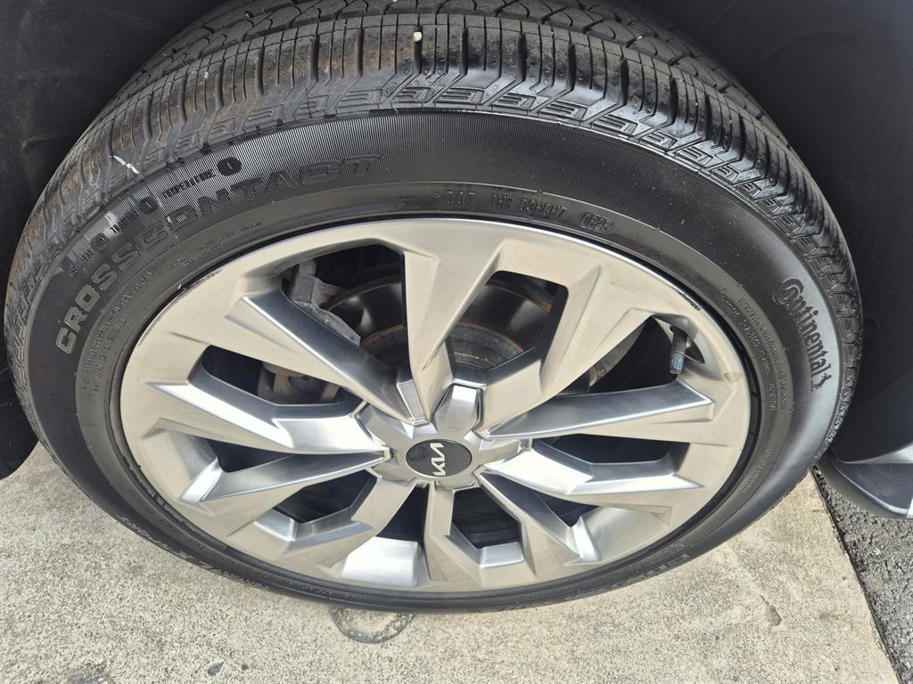 KIA Sorento - Vista 8