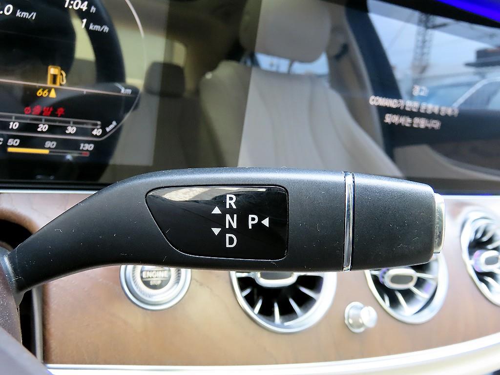 Mercedes Benz E class - Vista 11
