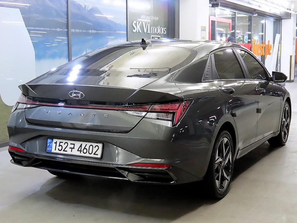 HYUNDAI Avante - Vista 4