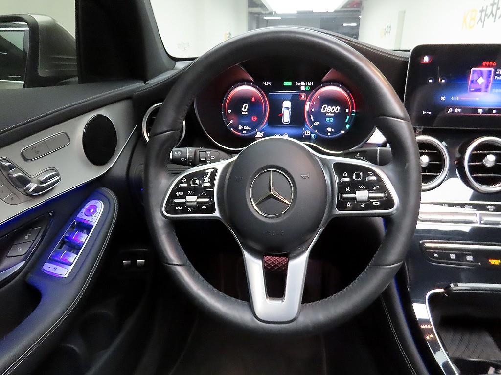 Mercedes Benz GLC Class - Vista 7