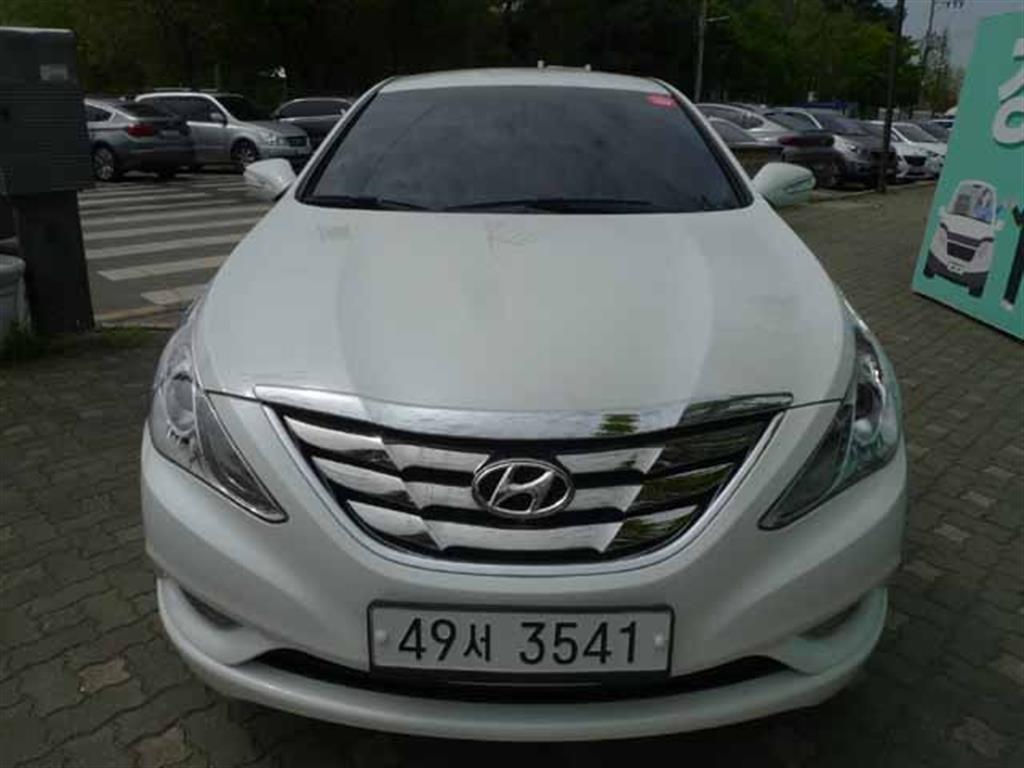 HYUNDAI Sonata - Vista 2