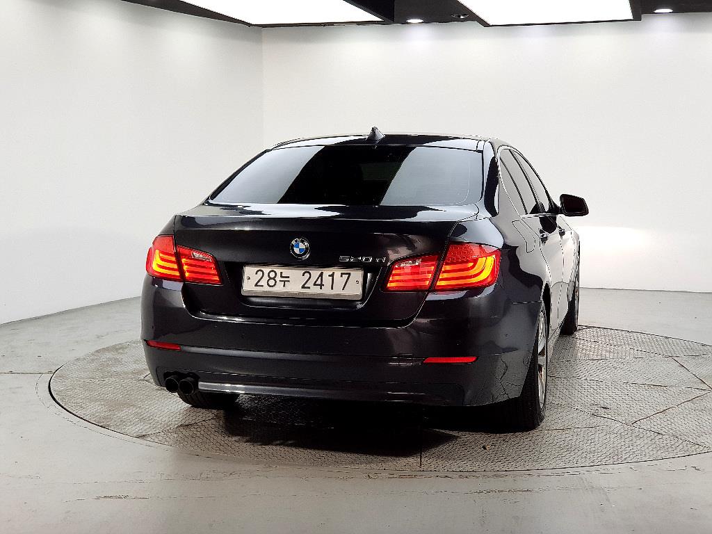 BMW 5 Series - Vista 3