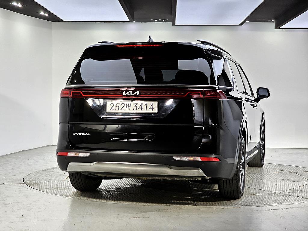 KIA Carnival - Vista 3