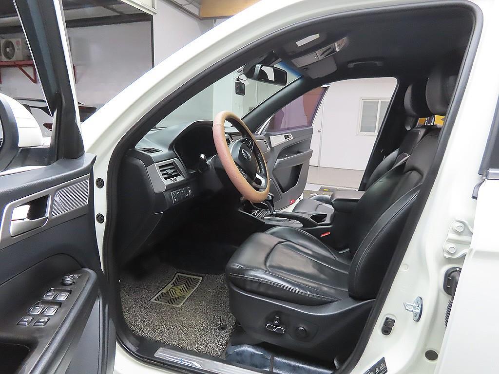 Ssangyong Rexton 2019 Blanco - Importación desde Corea - HF Imports Iquique - Foto 11