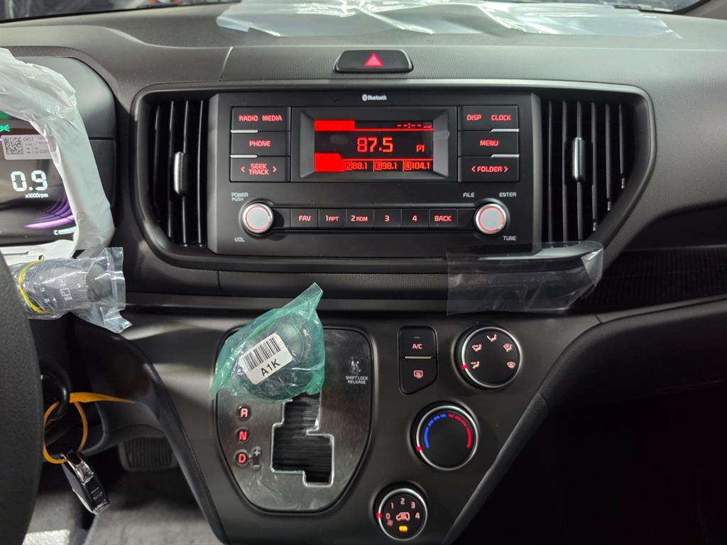 KIA Ray 2026 Negro - Importación desde Corea - HF Imports Iquique - Foto 14