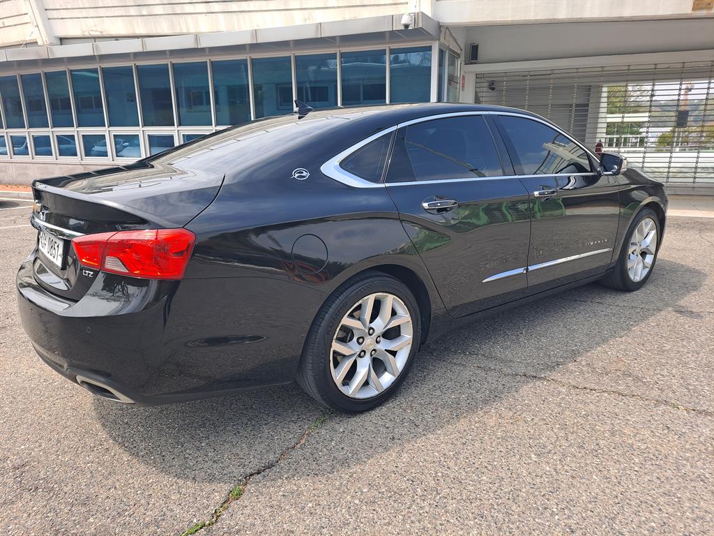 Chevrolet Impala - Vista 5