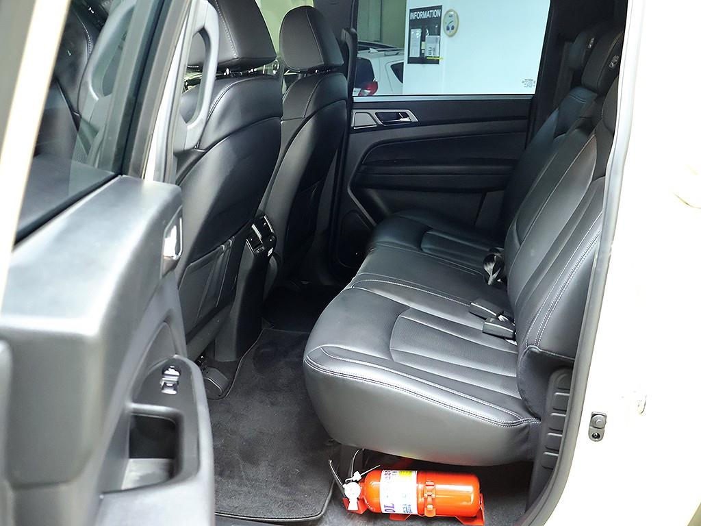 Ssangyong Rexton 2025 the color of pearl - Importación desde Corea - HF Imports Iquique - Foto 12