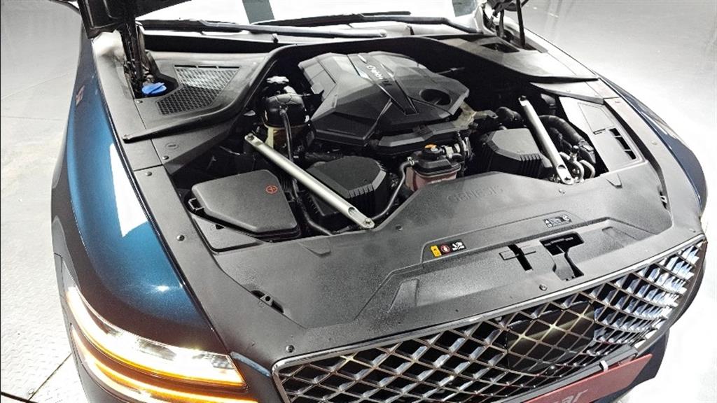 Genesis G80 - Vista 6