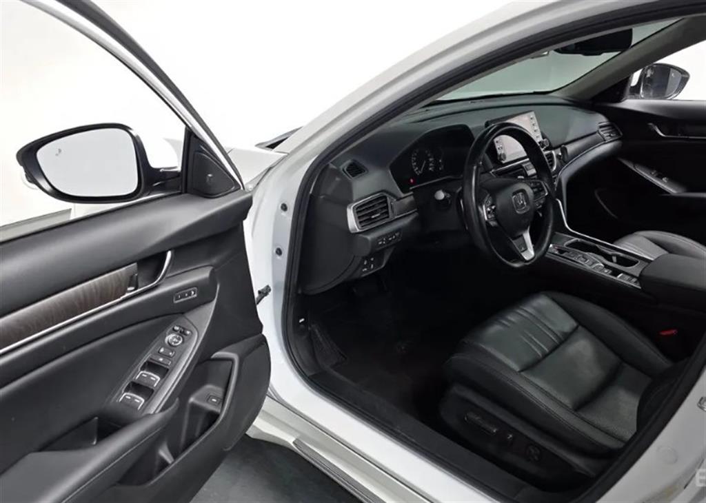 Honda Accord - Vista 10