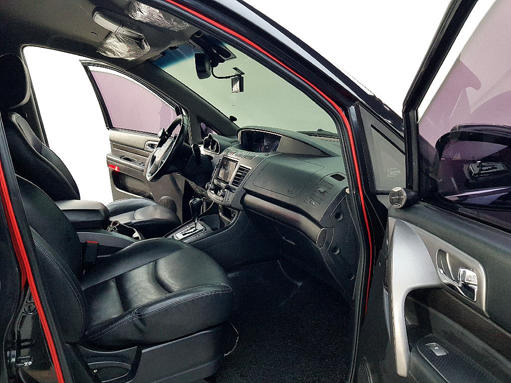 Ssangyong Korando 2018 Negro - Importación desde Corea - HF Imports Iquique - Foto 15