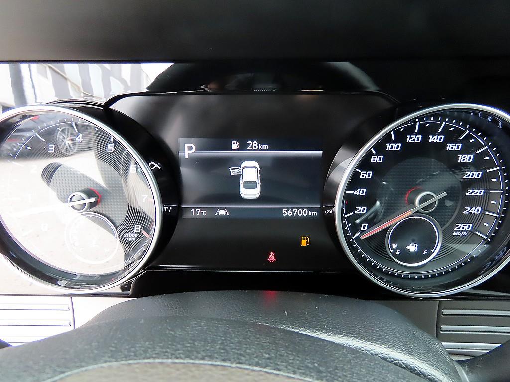 HYUNDAI Grandeur - Vista 9