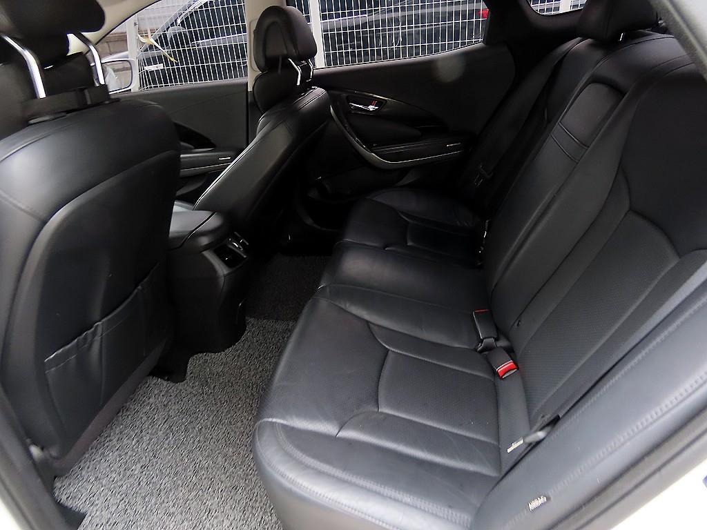 HYUNDAI Grandeur - Vista 6