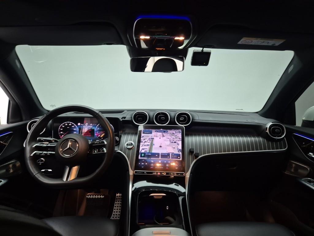 Mercedes Benz GLC Class - Vista 7
