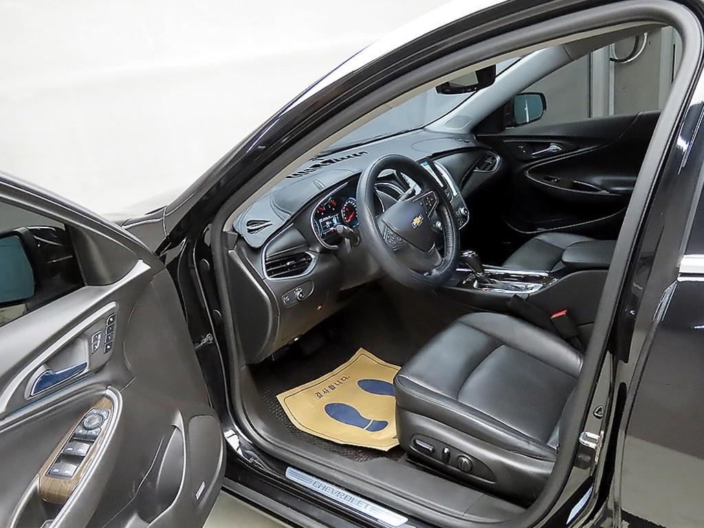 Chevrolet Malibu - Vista 5