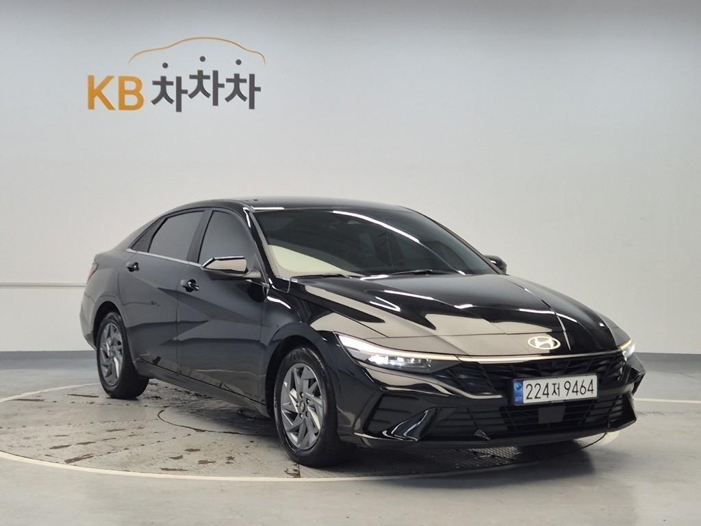HYUNDAI Avante - Vista 4