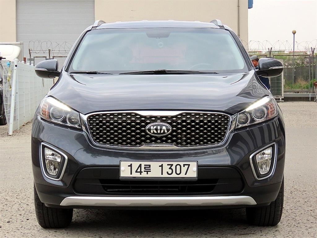 KIA Sorento 2015 Negro - Importación desde Corea - HF Imports Iquique - Foto 1
