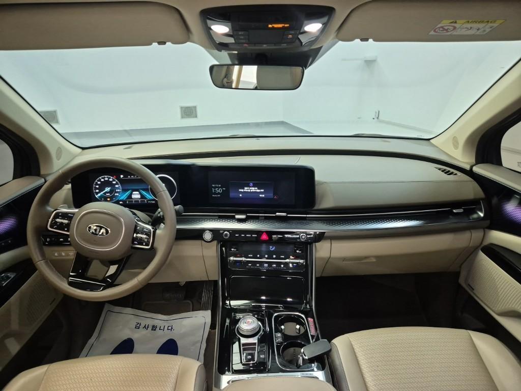 KIA Carnival - Vista 5