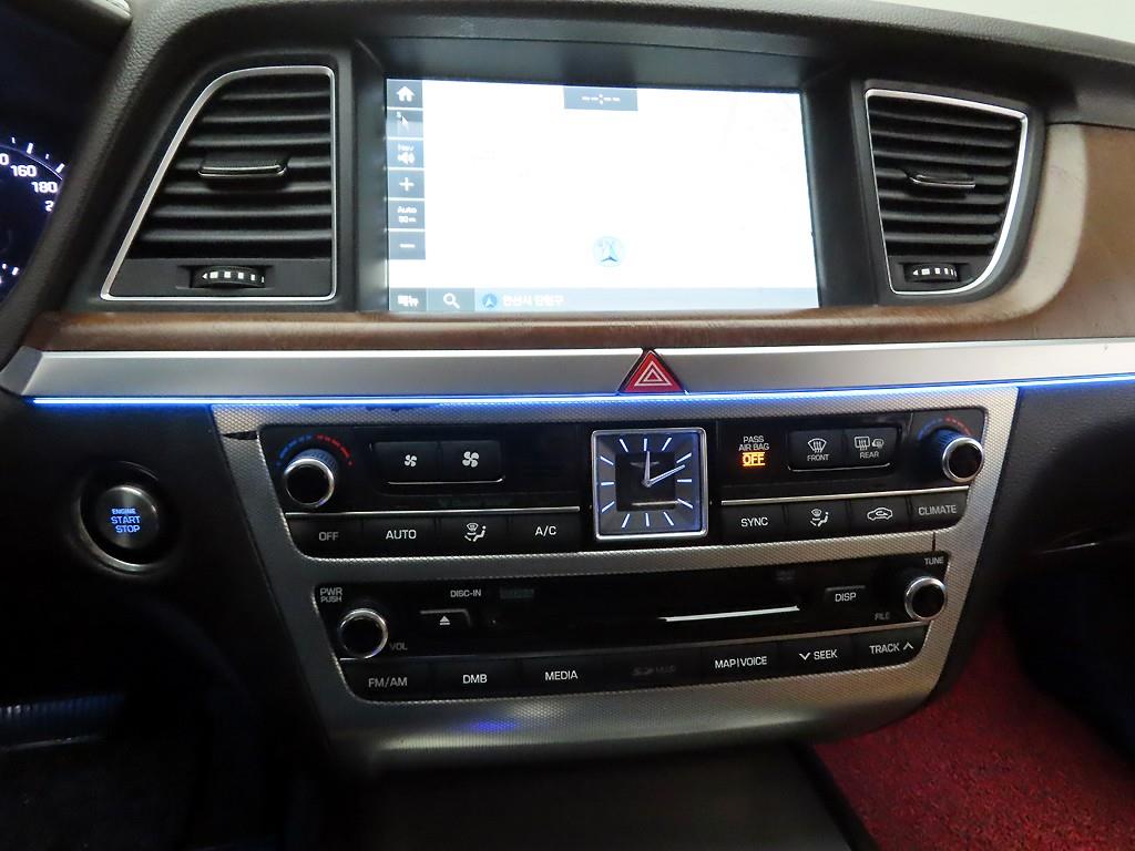 Genesis G80 - Vista 9